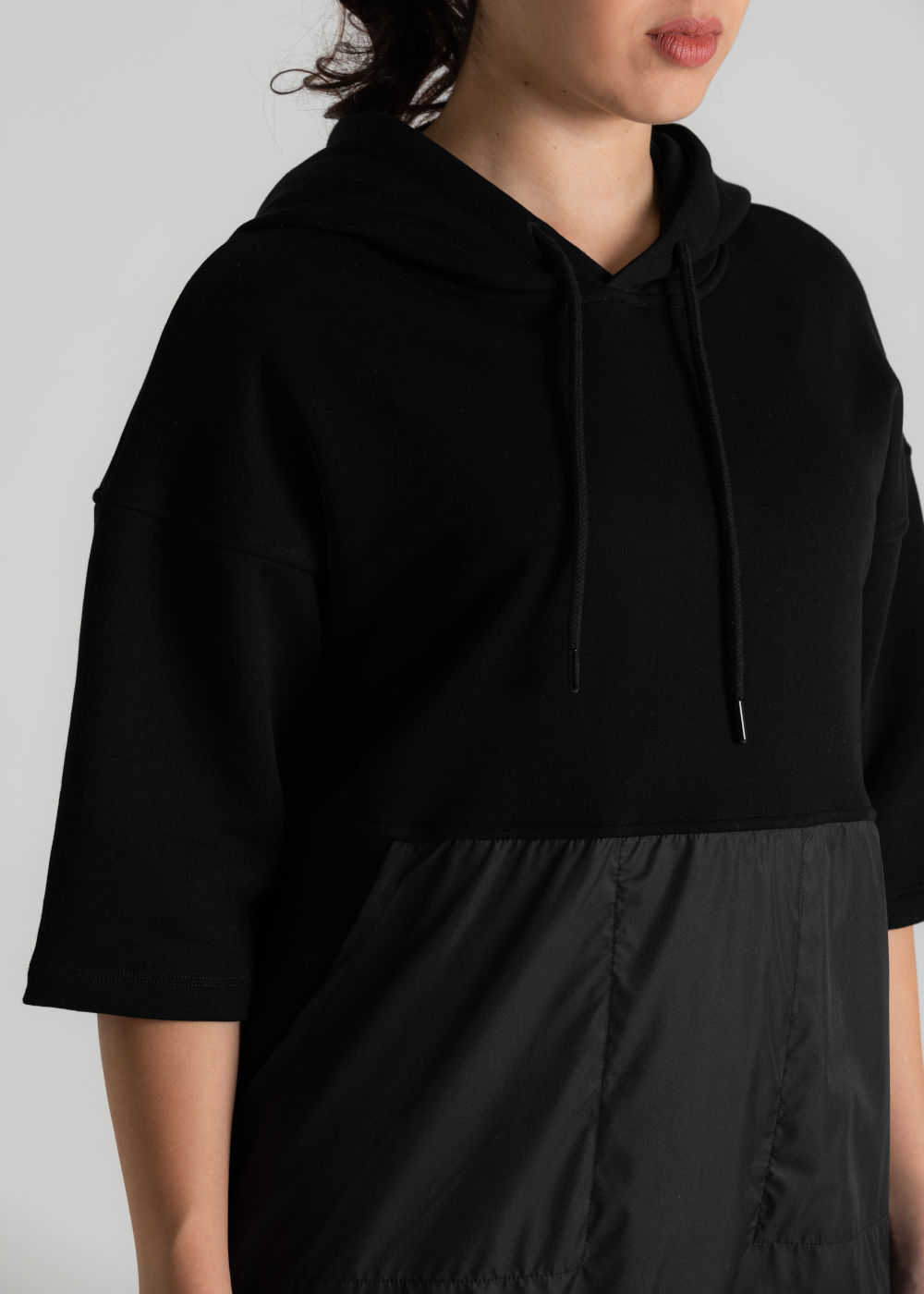 kapsonlu-sweat-kirik-siyah-3